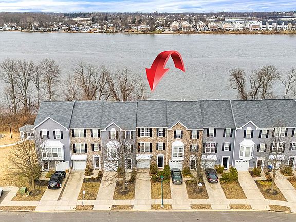 3rd image of 22 River Ln