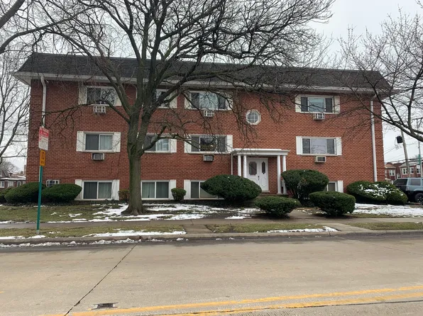 727 S Maple Ave APT 300, Oak Park, IL 60304