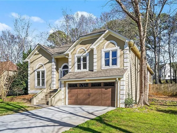 911 Brookmont Dr SW, Marietta, GA 30064