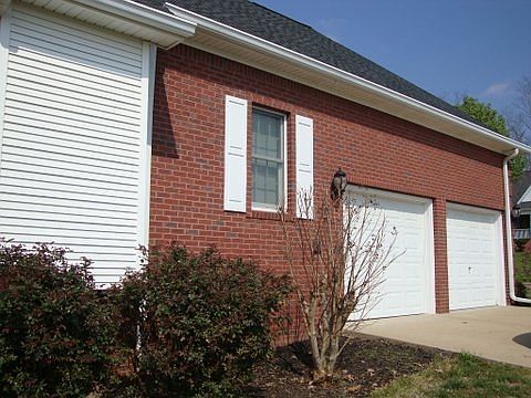3rd image of 1551 Hawthorne Lndg NW