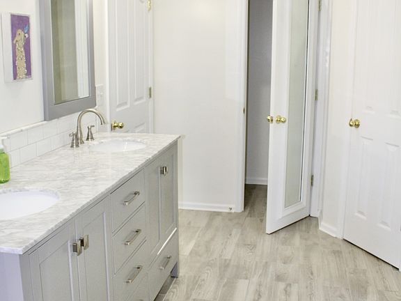 5th image of 124 Covington Bnd