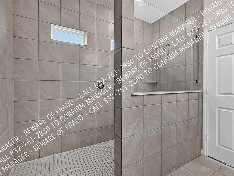 395 Boroughbridge Dr — Photo 15