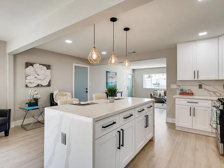 4023 Vista Grande Dr — Photo 5