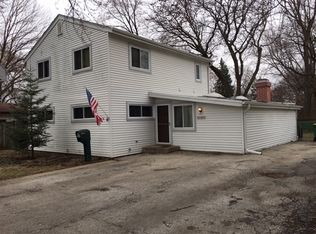107 W Jeffrey Ave, Wheeling, IL 60090