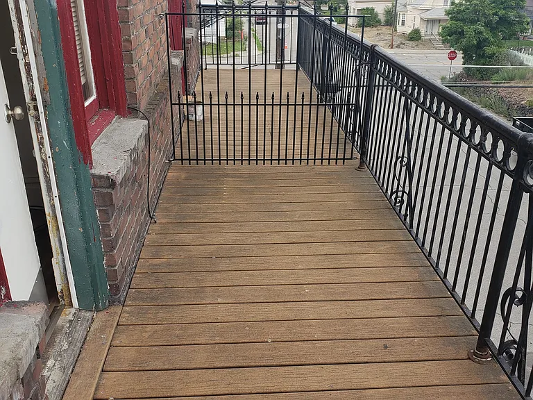 Center Point Apartments — Photo 9