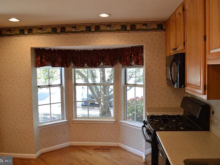 16853 Capon Tree Ln — Photo 4