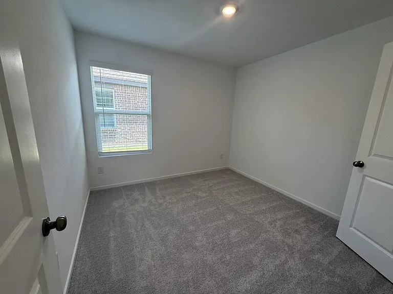 2524 Guineas Ln — Photo 26