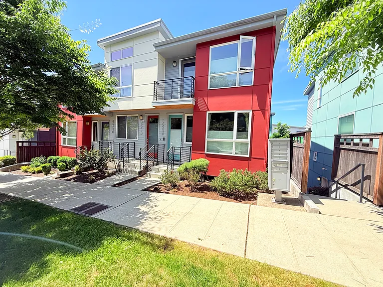 3629 Courtland Pl S #C — Photo 1