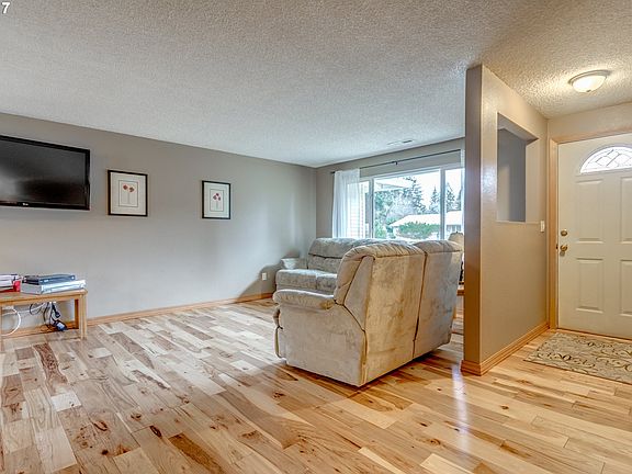 3rd image of 4008 NE 133rd Ave