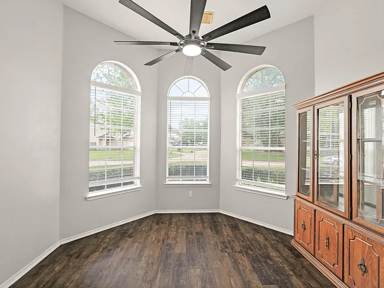3651 Woodlace Dr — Photo 11