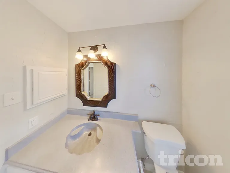 8021 Ashridge Rd — Photo 15