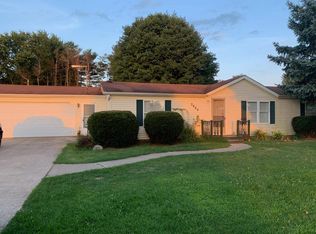 2084 Roy St, Walkerton, IN 46574