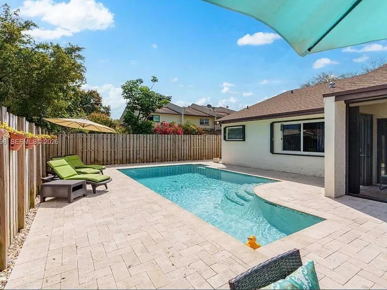 2900 NW 69th Ct — Photo 19
