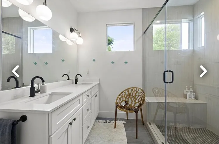 2413 E 9th St #1 — Photo 23