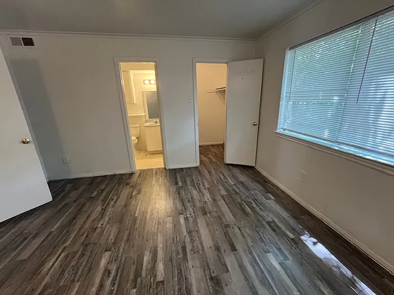 4716 Sycamore St — Photo 36
