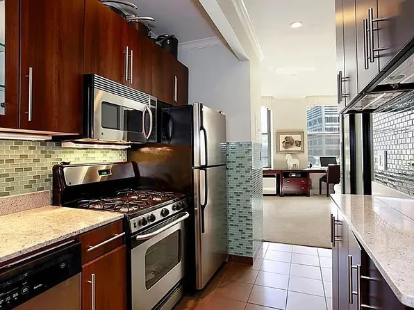 1 Wall Street Ct APT 904, New York, NY 10005