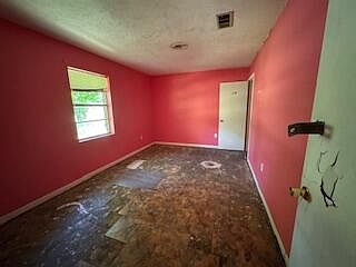2nd image of 314 Main St S