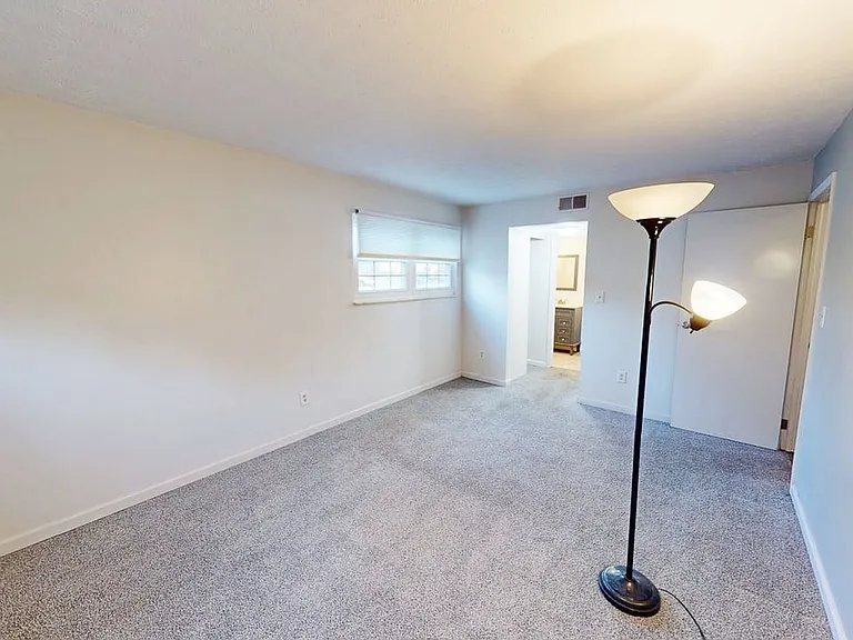5285 Portland St #104 — Photo 14