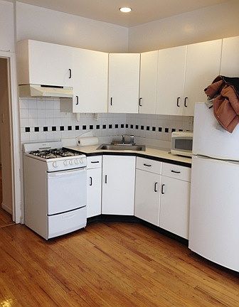 4th image of 325 E 78th St APT 3B