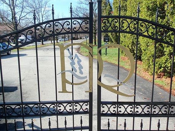 Gated fence