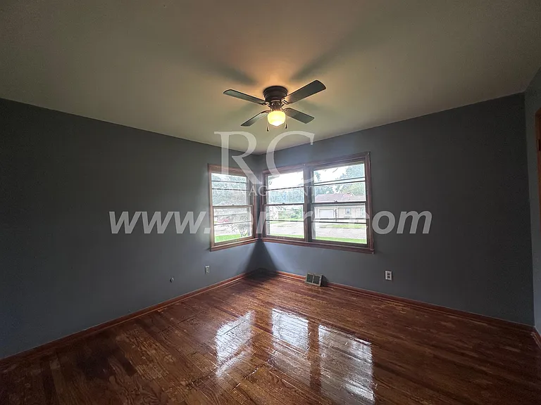 717 W Columbia St #W — Photo 12