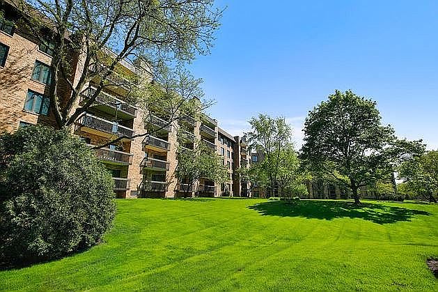 2nd image of 1800 Mission Hills Rd E #509