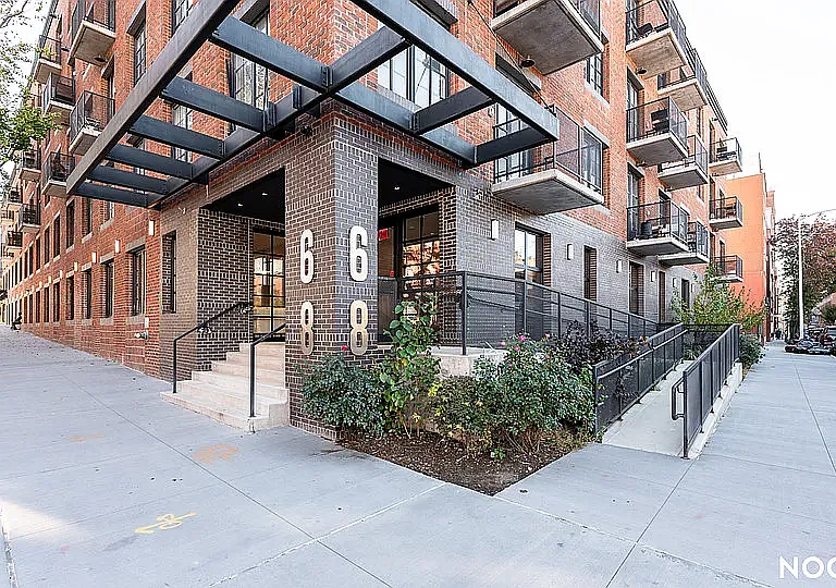 68 Gold St #5P — Photo 22