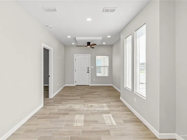 102 San Jose #4 — Photo 7