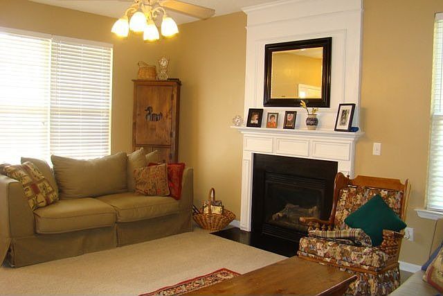 2nd image of 109 Loskin Ln