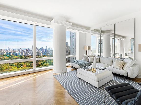2nd image of 25 Columbus Cir #52D