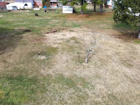 400 Cedar Ave, Alderson, WV 24910