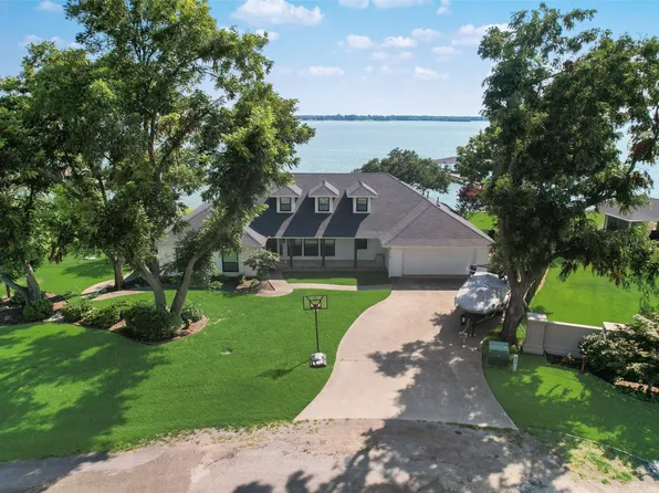 415 Pecan Point Dr, Kerens, TX 75144