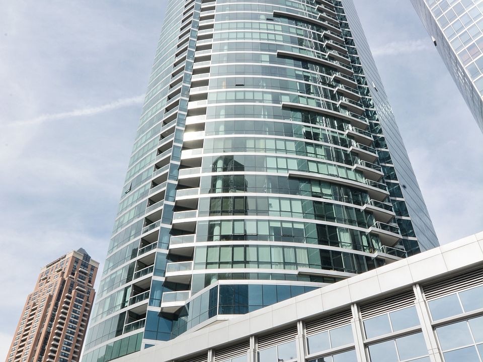 1st image of 1201 S Prairie Ave APT 4803