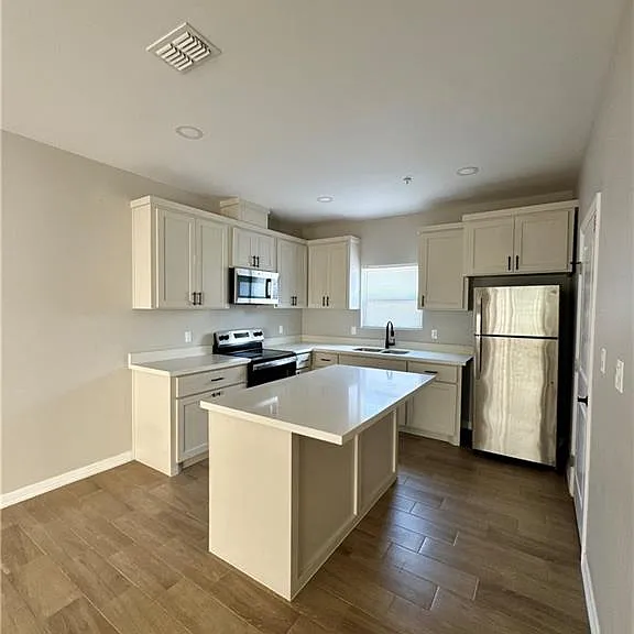 720 Ragland St #3 — Photo 4