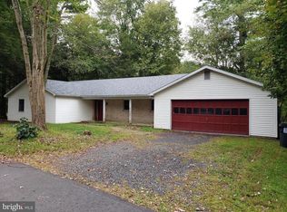 135 Mountain Rd, Orwigsburg, PA 17961