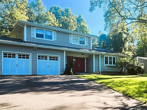 8 Nase Ct, Warren, NJ 07059