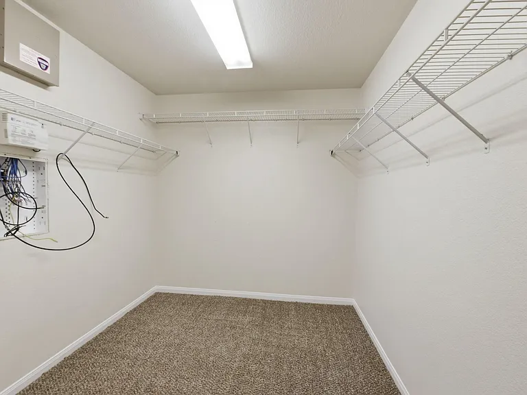 1702 Bonnyton Ln — Photo 21