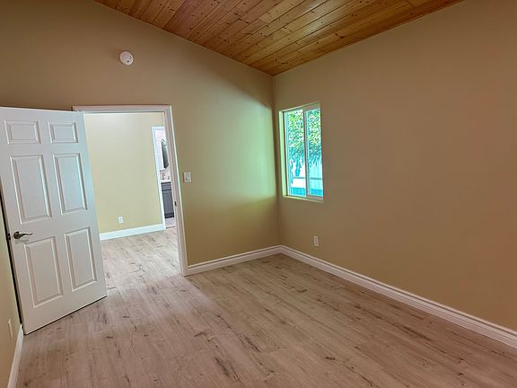 3rd image of 19733 Redwing St #2