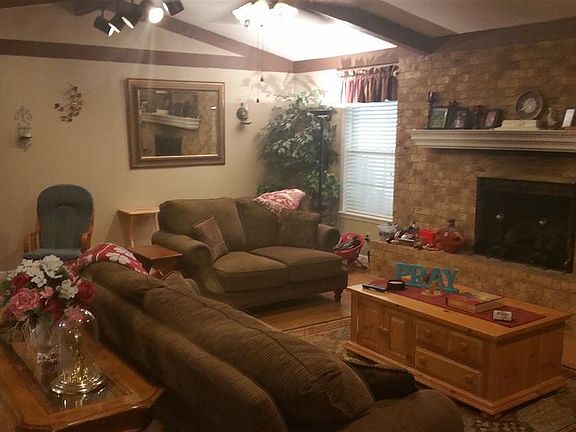 4th image of 2901 Clendenen Ln