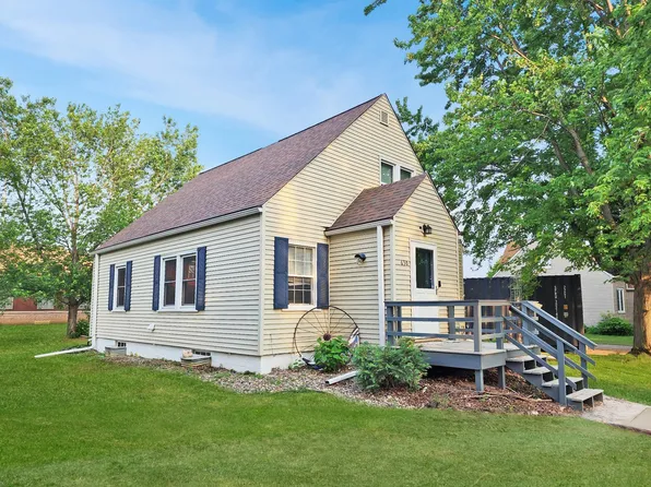 630 7th St, Walnut Grove, MN 56180