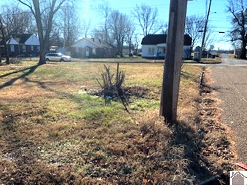 1st image of 437 Maple Ave