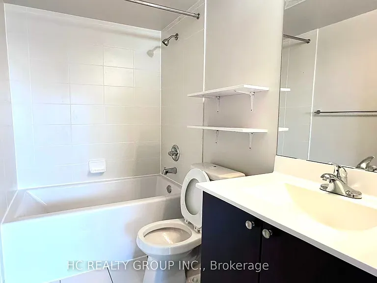 181 Village Green Sq #1415 — Photo 17