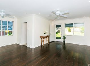 2977 Manoa Rd, Honolulu, HI 96822
