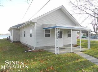 9423 River Rd, Algonac, MI 48001
