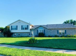 6331 Meadow Ridge Ave, Portage, IN 46368