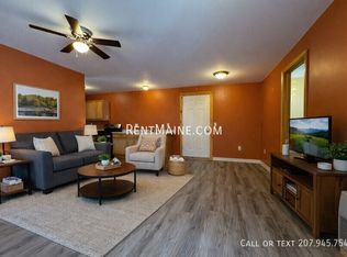 114 Bridge St APT 3, Farmington, ME 04938