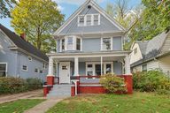 Chalker St-S1610-001.jpg