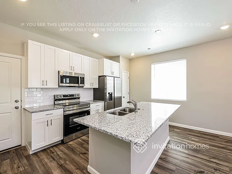 42 N Riverside Dr — Photo 7