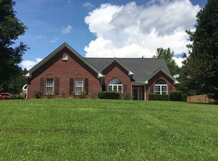 5463 Oakfern Trl, Flowery Branch, GA 30542