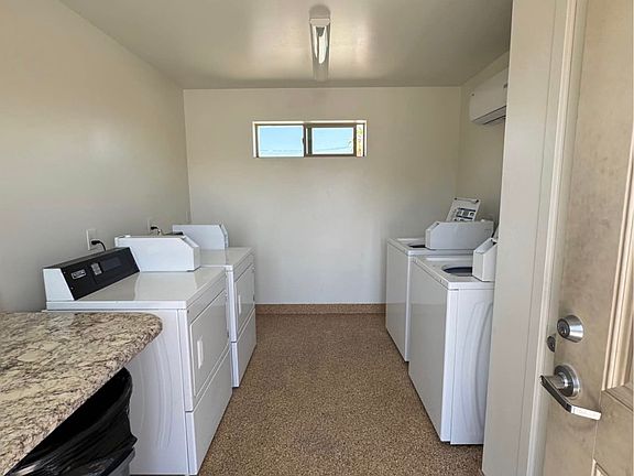 4th image of 318-326 N 52nd St #320A
